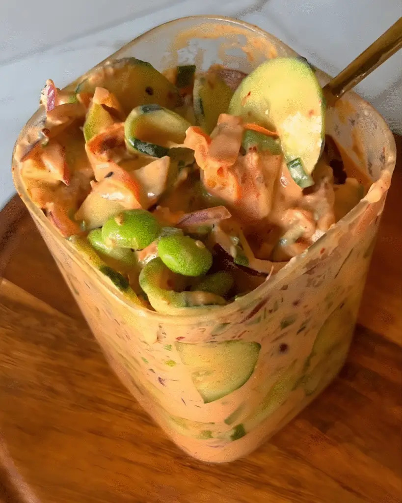 Ensalada con salsa especial